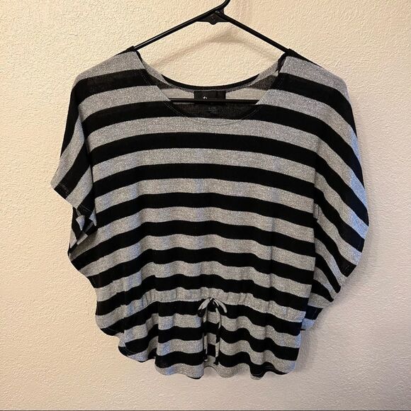 B Wear Girl Short Sleeve Top Size Large - Picture 1 of 6
